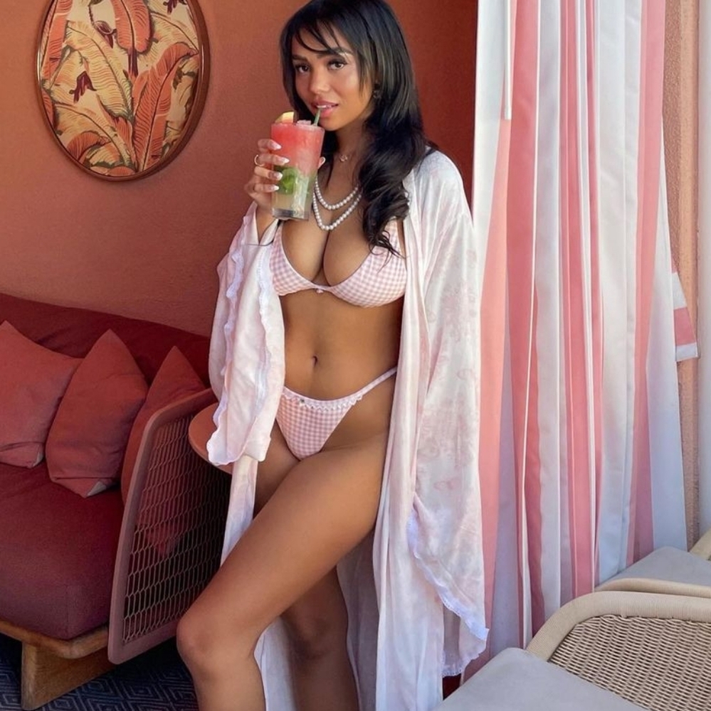 Dippin daisys white pink Kimono long floral robe